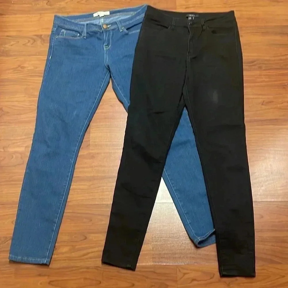 Forever 21 jeans bundle, size 28